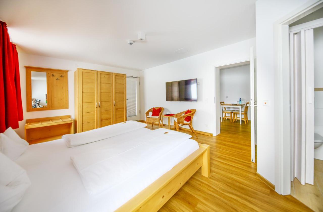 Hotel Lafette Hinterzarten Esterno foto